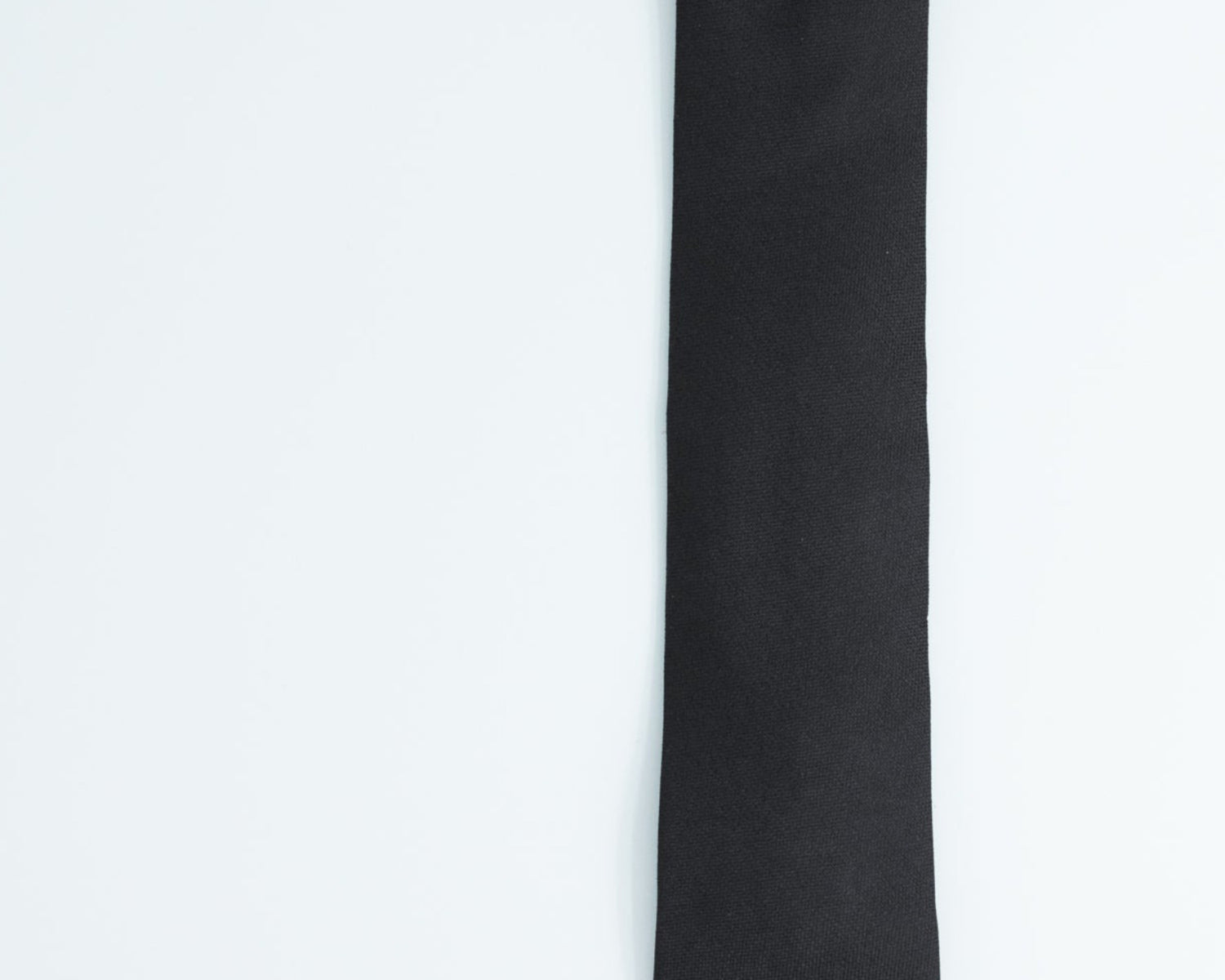 Turo Fine Grenadine Silk Tie in Black (8402339135818)