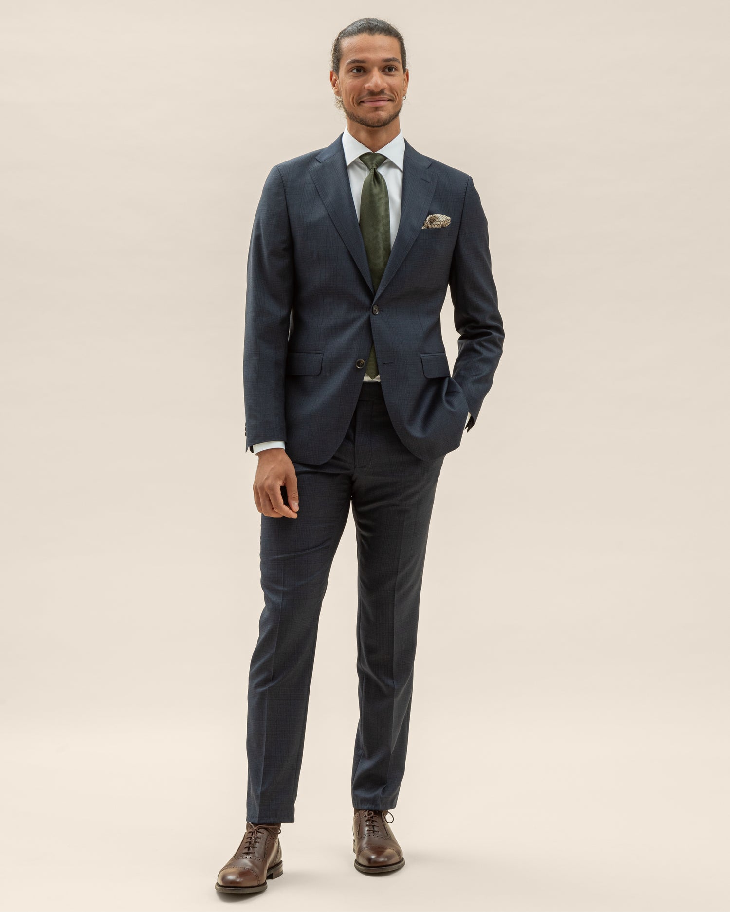 Elegant Business Suit in Reda Premium Super 130's Wool (1405062709310)