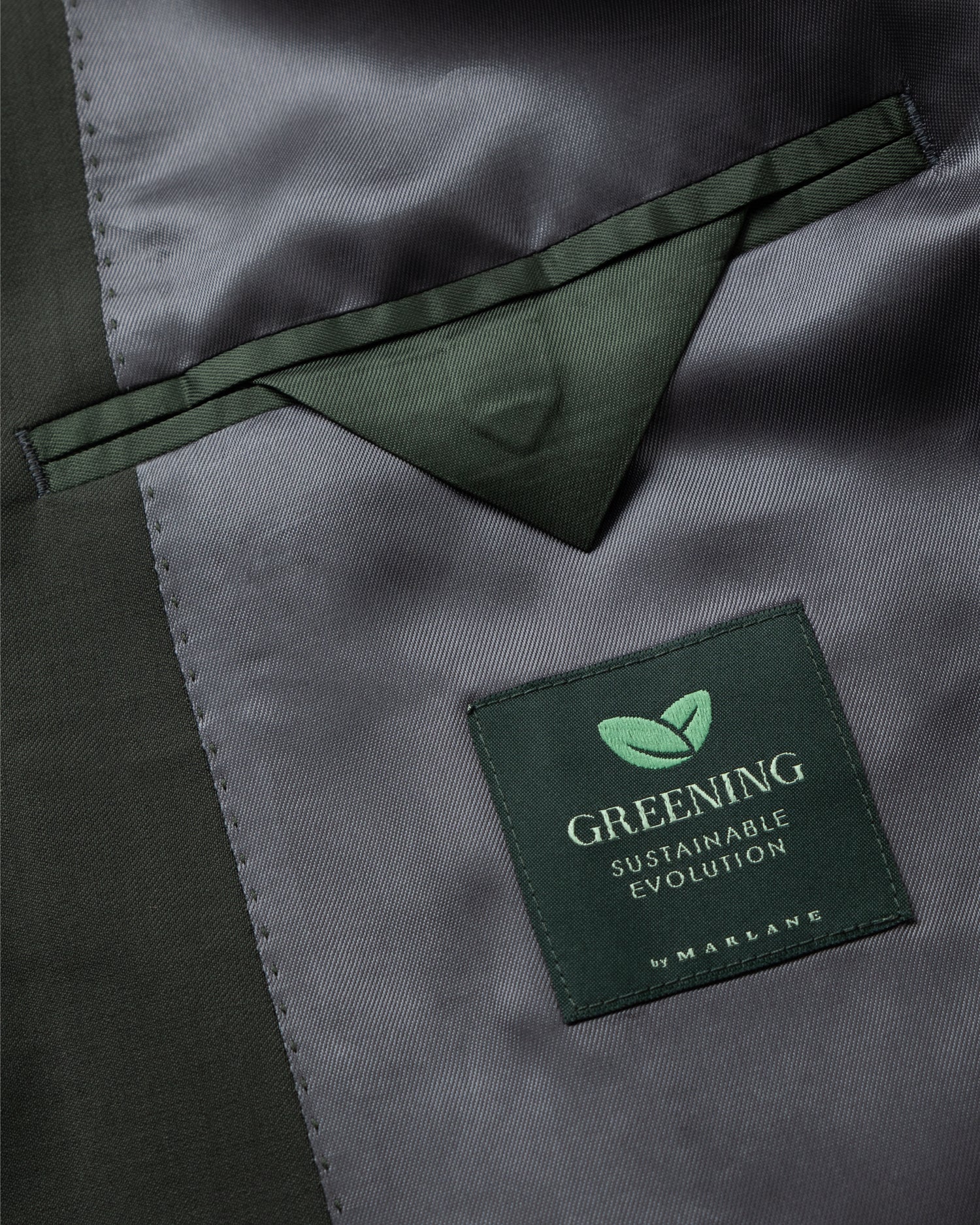 Athlete fit Suit in Green Marlane Wool (8456208286026)