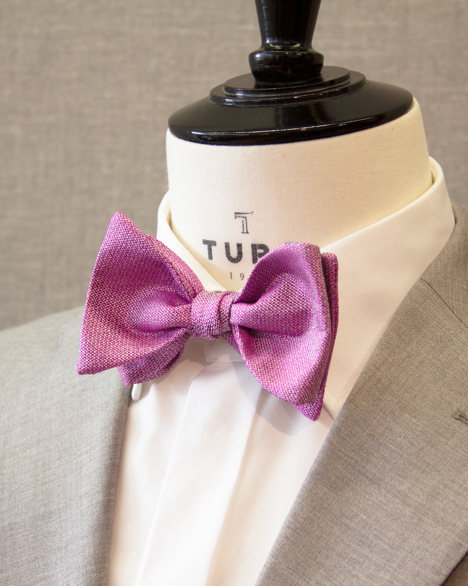 Pink Bow Tie in Silk (8414488887626)