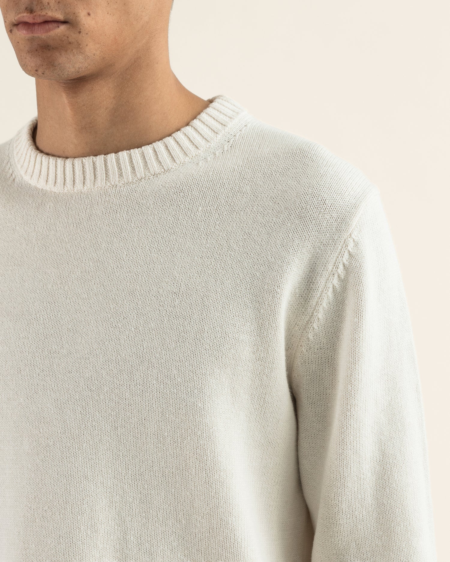 Crew-neck Pullover in White