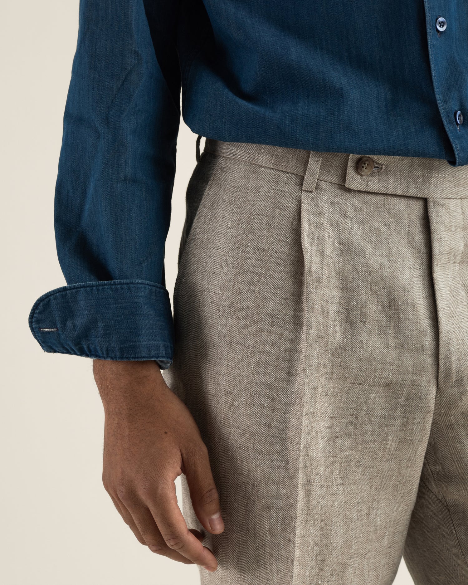 Linen Trousers in Beige