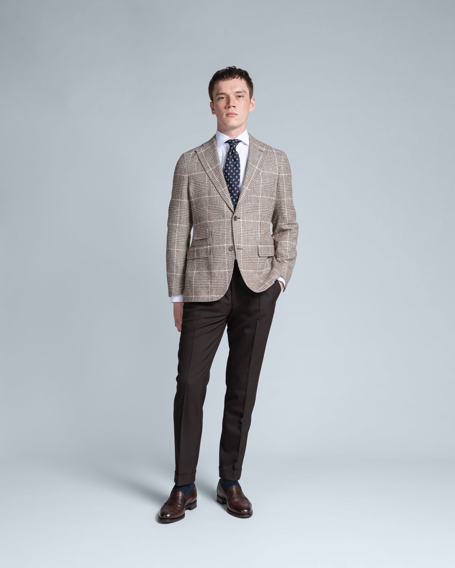 Casual Trousers in Dark Brown (10269581476170)