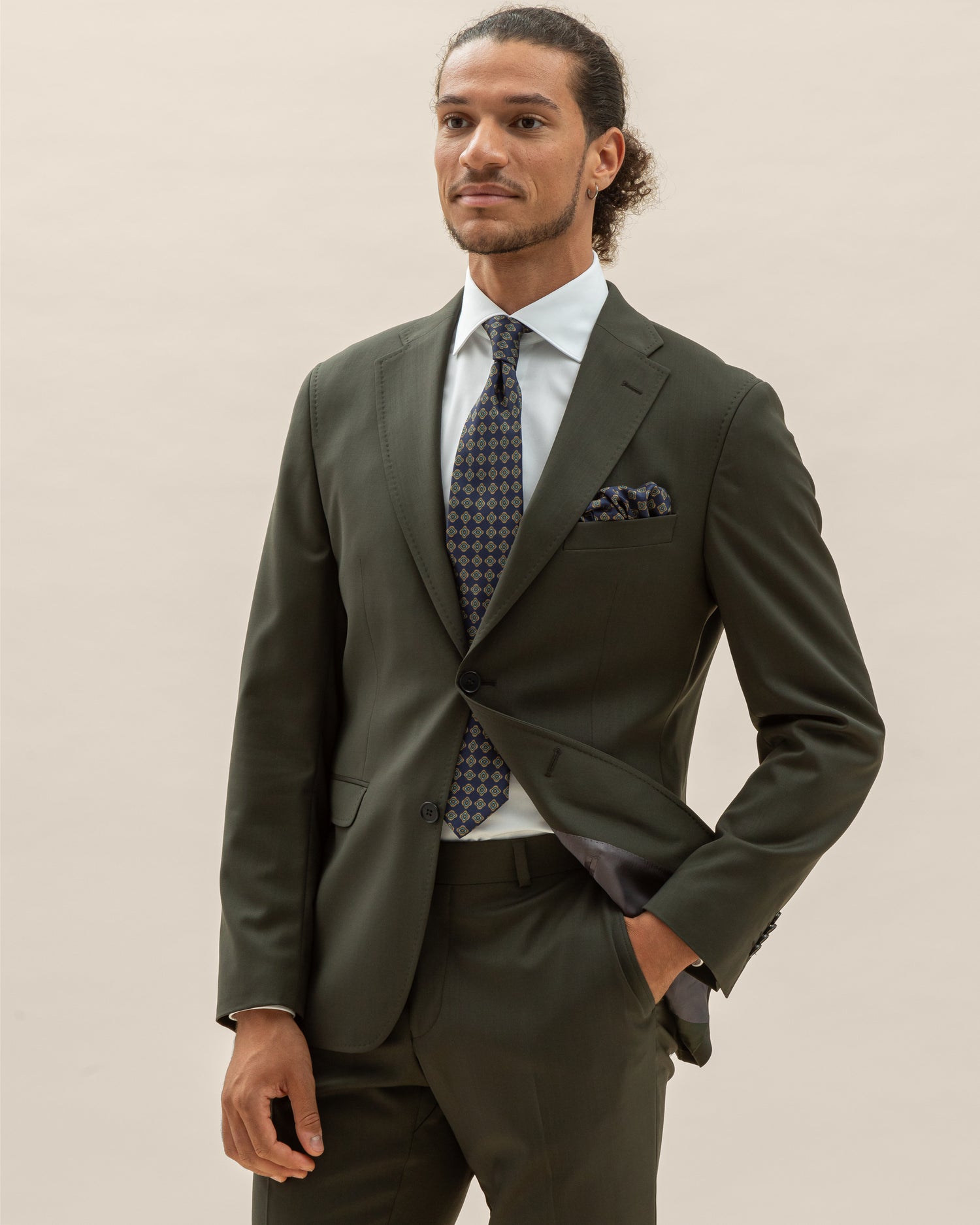 Athlete fit Suit in Green Marlane Wool (8456208286026)