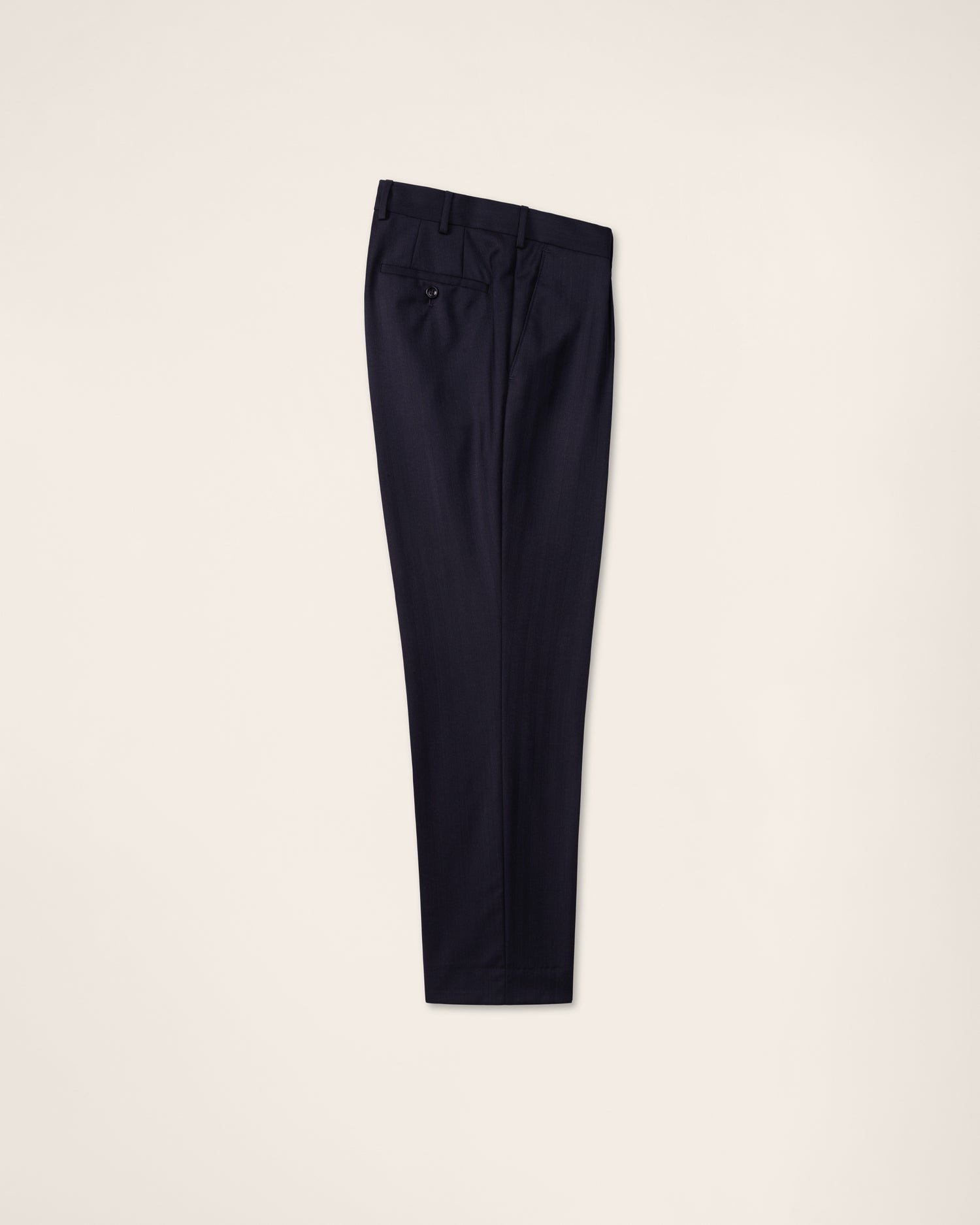Elegant Wool Suit in Navy Herringbone