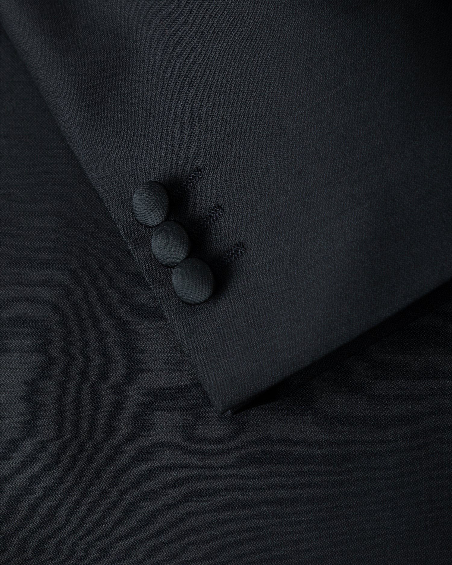 Tuxedo jacket with peak lapel collar (8514271805770)
