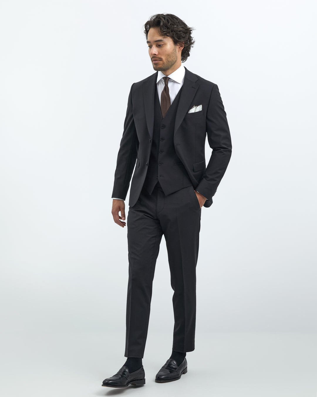Black Athlete Fit Suit in Stretch Fabric – Turo