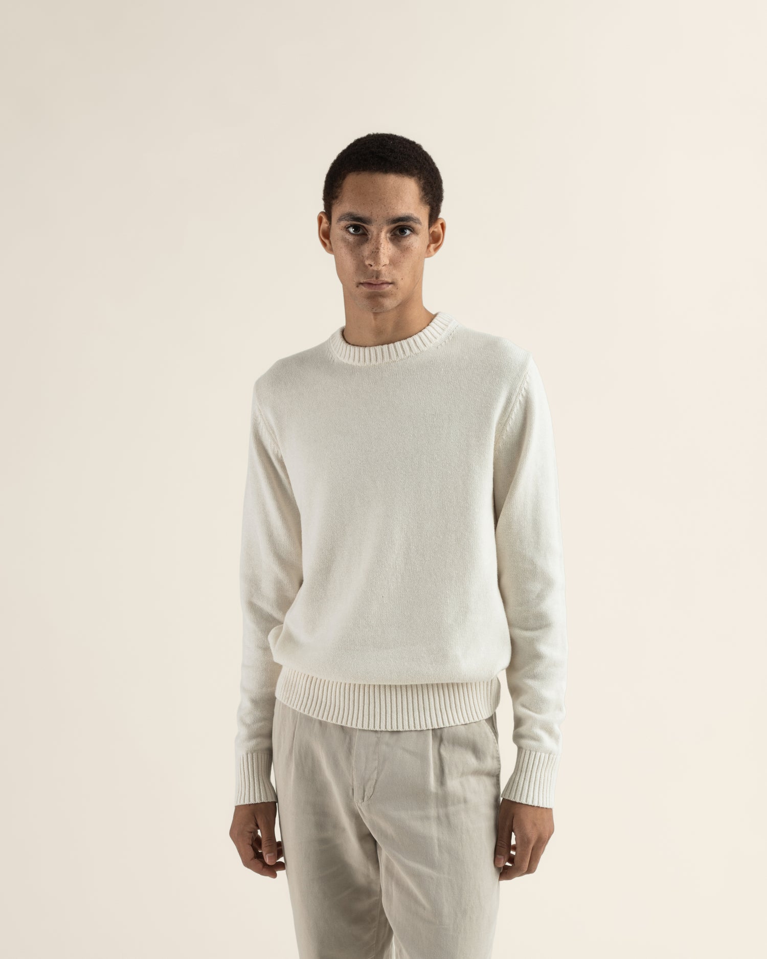 Crew-neck Pullover in White
