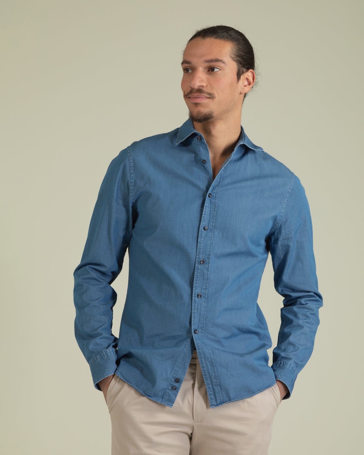 Blue Chambray Shirt in Slim fit (8458959126858)