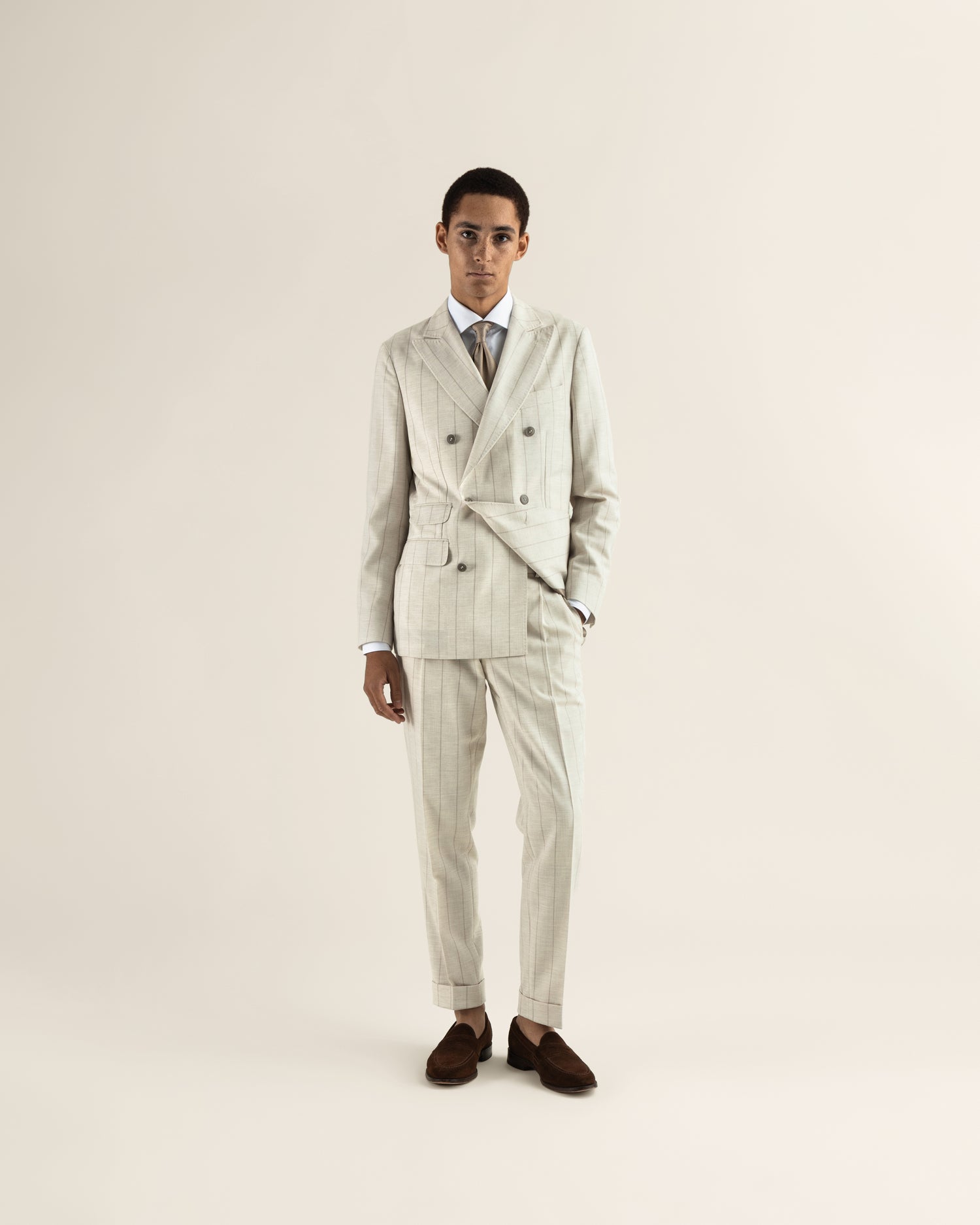 Off-White Suit With Stripe