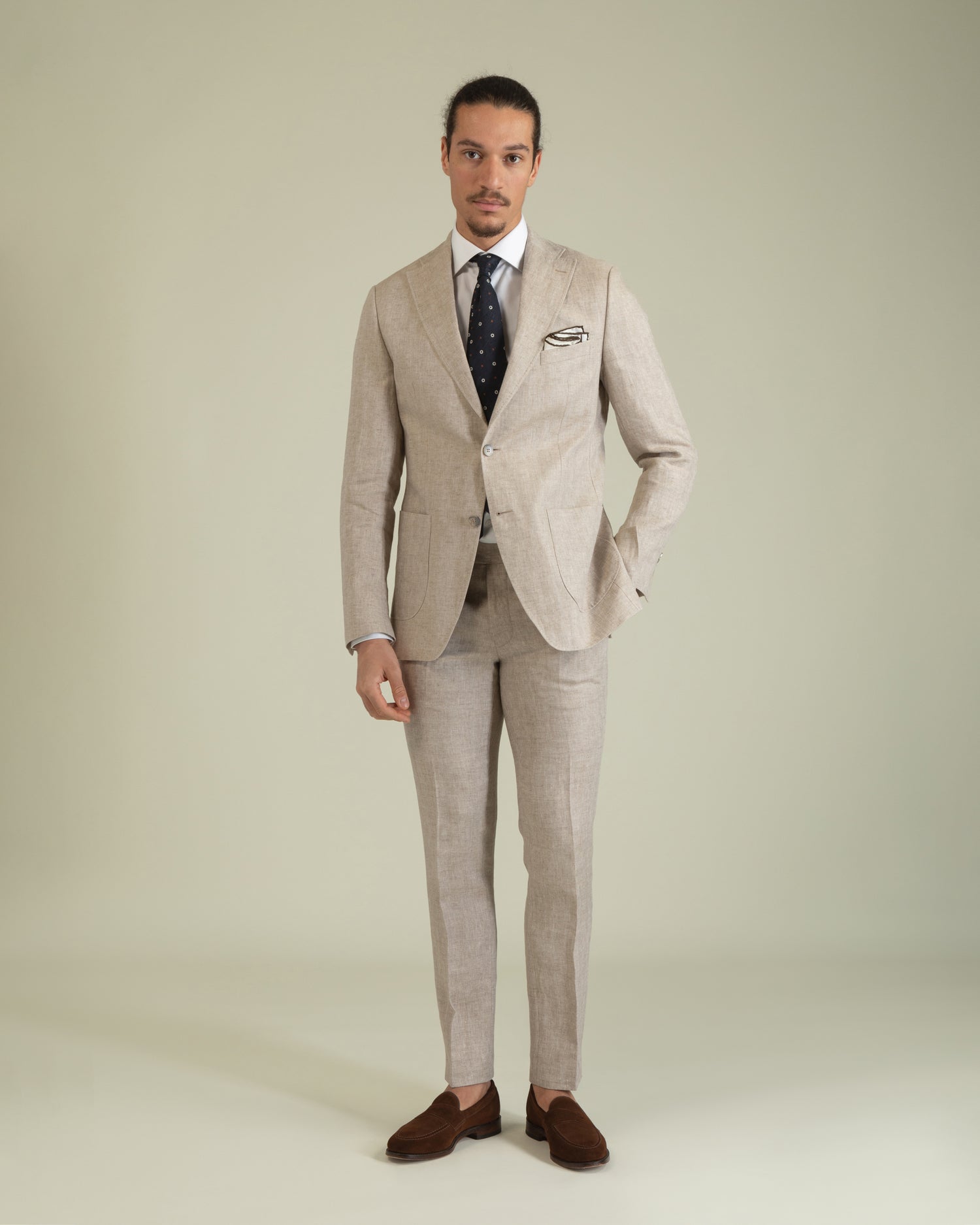 Linen Suit in Light Beige (8625023484234)